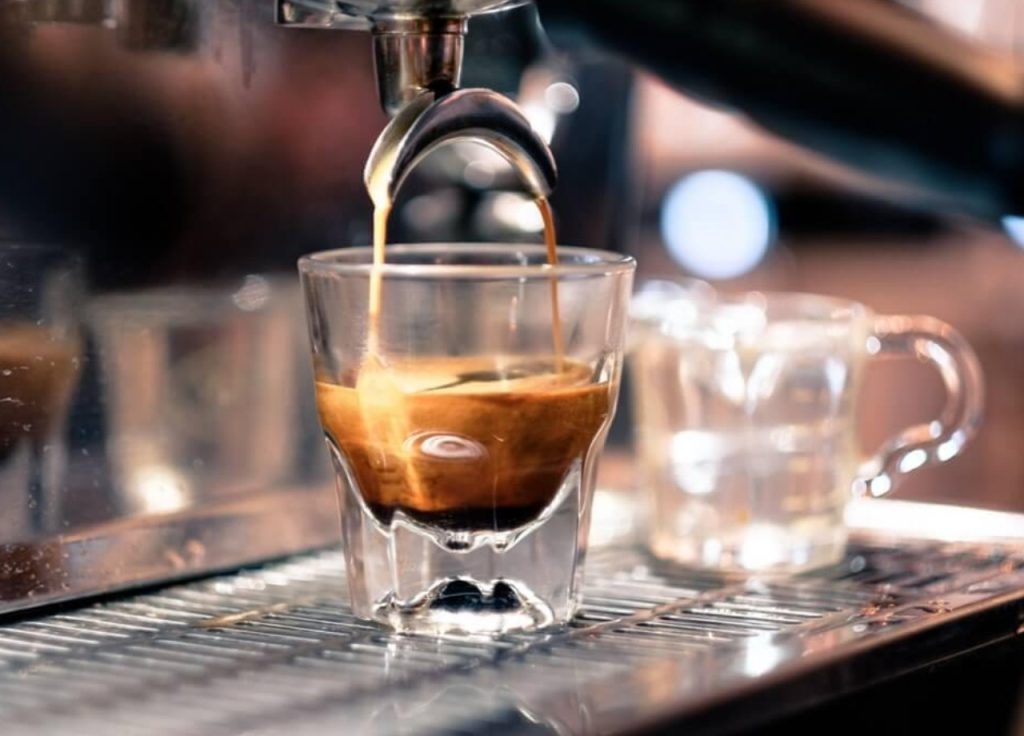 Franchise Coffee shop Instagramable Top 10 skema waralaba paling menguntungkan